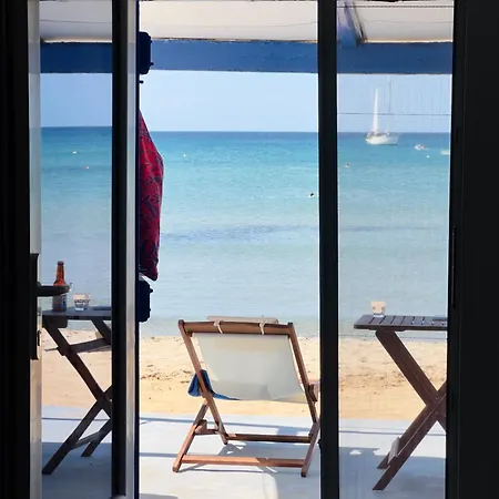 別荘 Cave House Milos Provatas