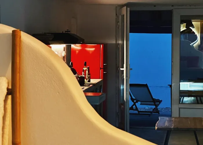 別荘 Cave House Milos Provatas